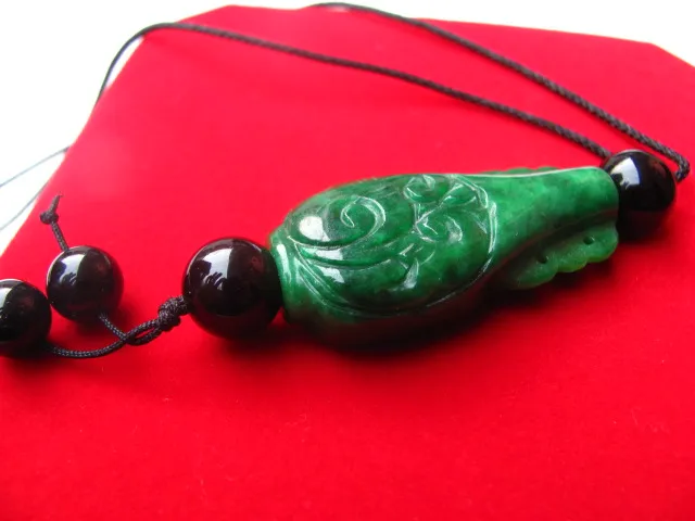 Подвеска из натурального бирманского камня с резным зеленым драконом подвеска в