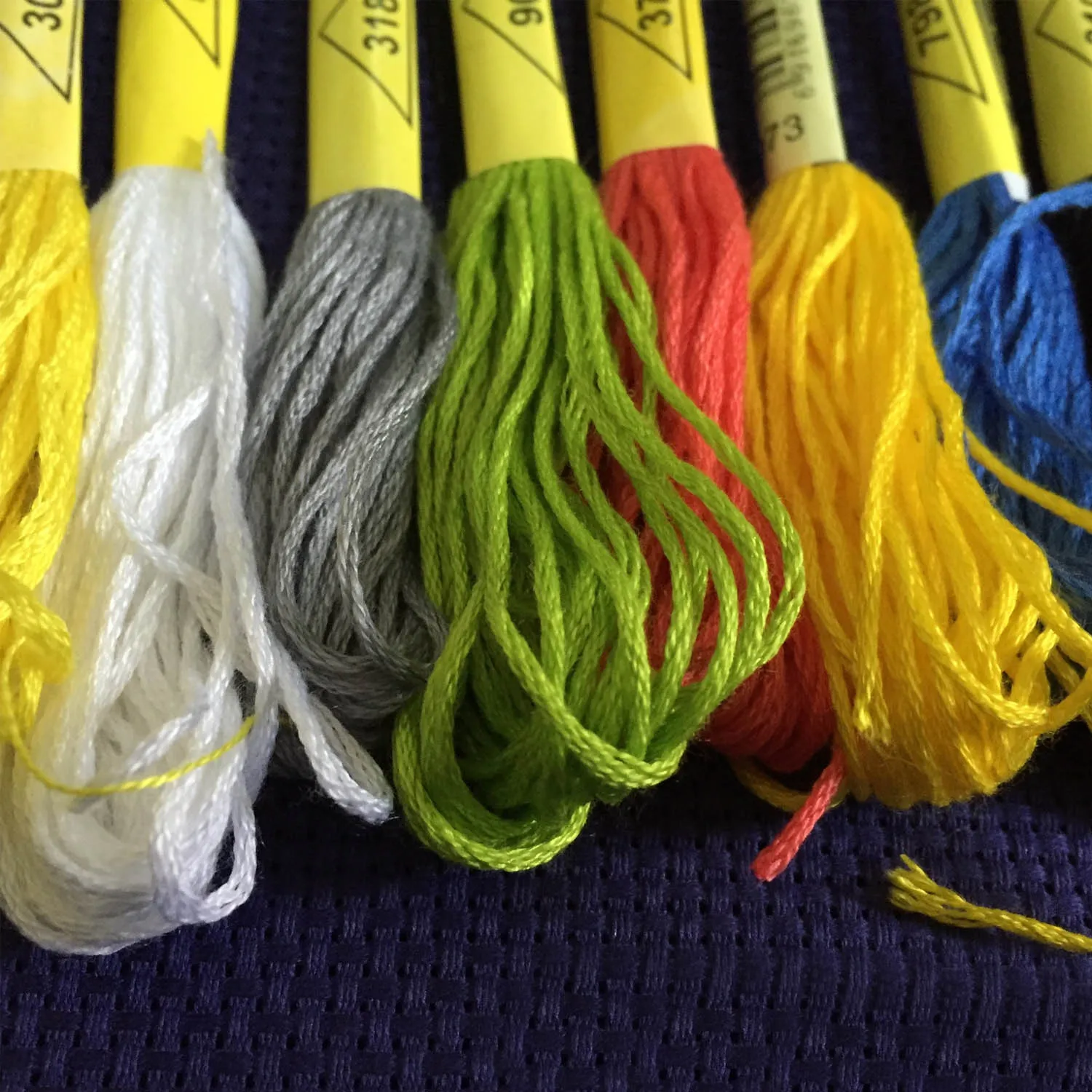 Мотки 150 для вышивки крестиком нить шитья нитки рукоделия длина 8 м 75 ярдов проект