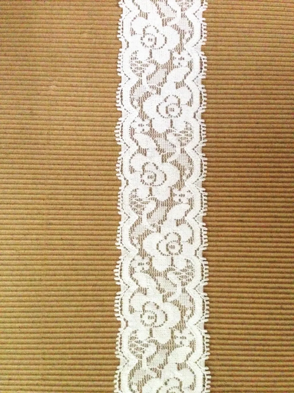 Завод оптовой торговли Дешевый! Чисто белая суперкачественная эластичная кружевная лента растяжки шириной 4 см, 350 ярдов, для изготовления повязок, подвязок и нижнего белья.