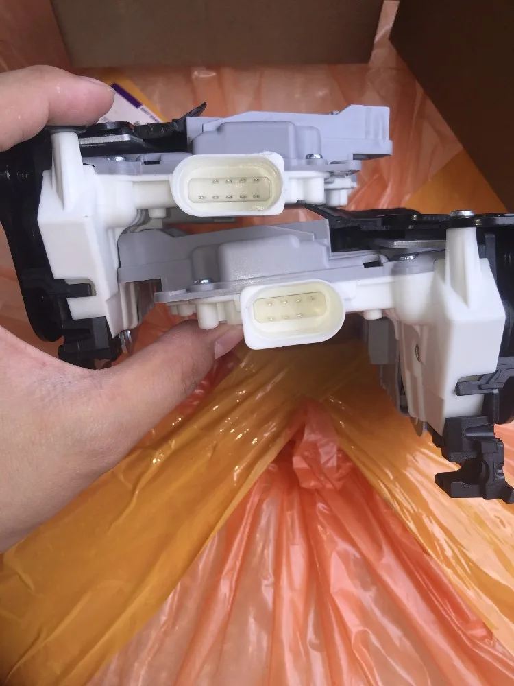pair FOR Volkswagen MK5 EOS SEAT Leon ALTEA TOLEDO 1P Zv Front Door Latch Assembly / Lock Actuator 1P1837016a 1P1837015A | Автомобили и