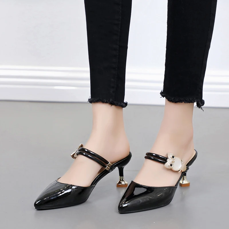 Женские Соблазнительные туфли на высоком каблуке черные с острым носком тонком