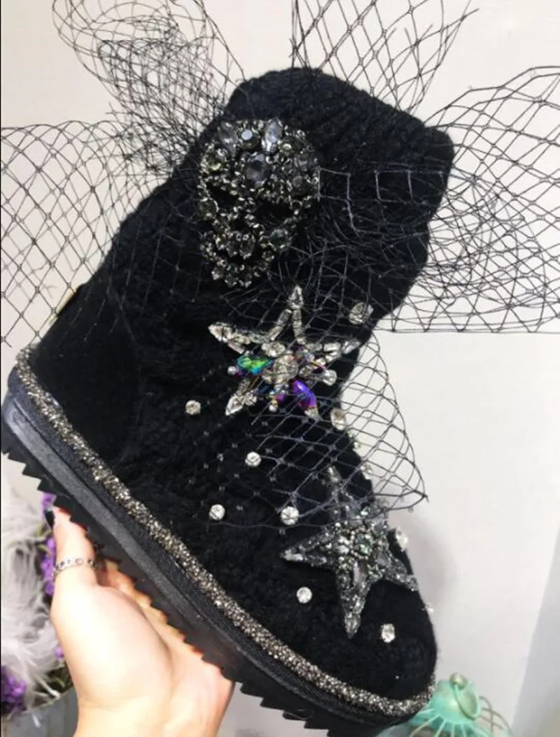 Теплый шерстяной пряжи теплые ботинки со стразами под бриллианты Bling Стразы звезды черепа женская зимняя обувь со шнуровкой чистый натуральный мех кожа Botines Mujer
