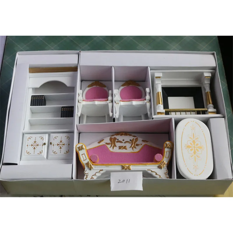 

Doub K 1:12 Wooden Furniture toy white pink Miniature simulation table set Dollhouse living room pretend play toys for girls