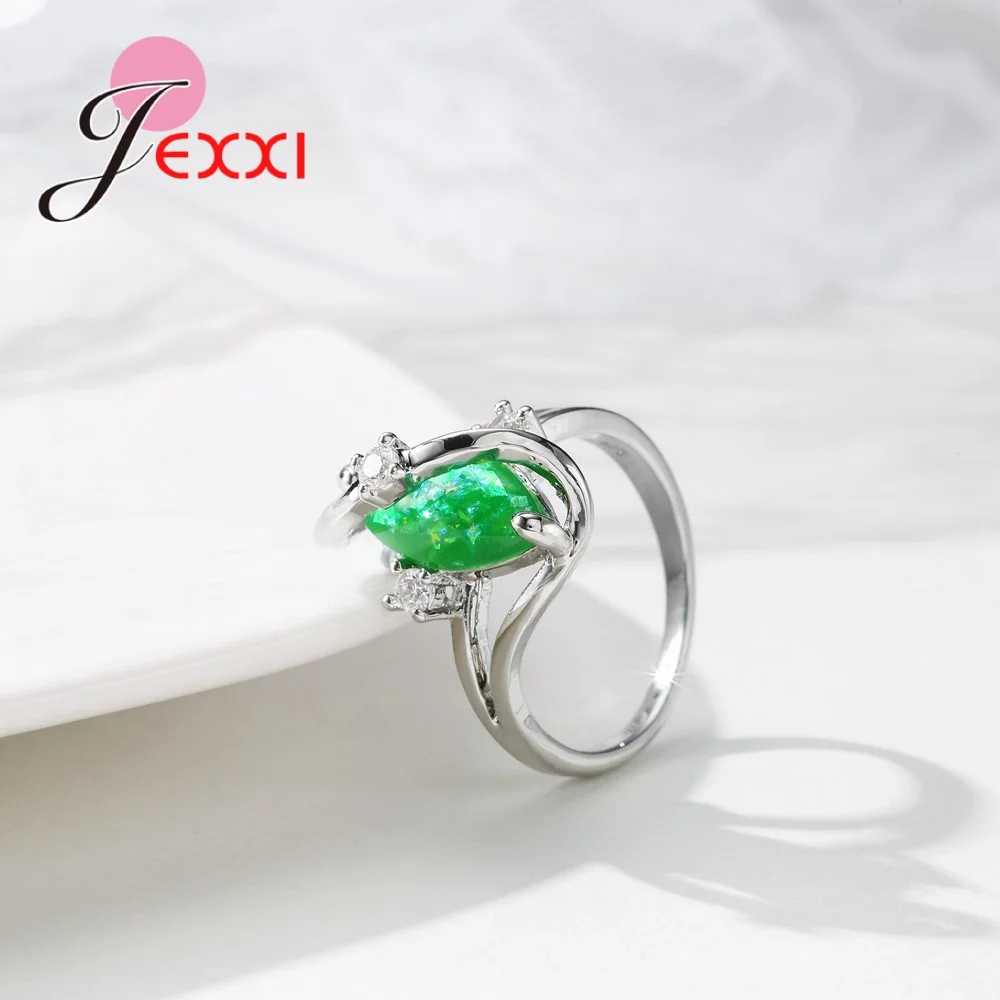 Женское кольцо из серебра 925 пробы с фианитом | Украшения и аксессуары