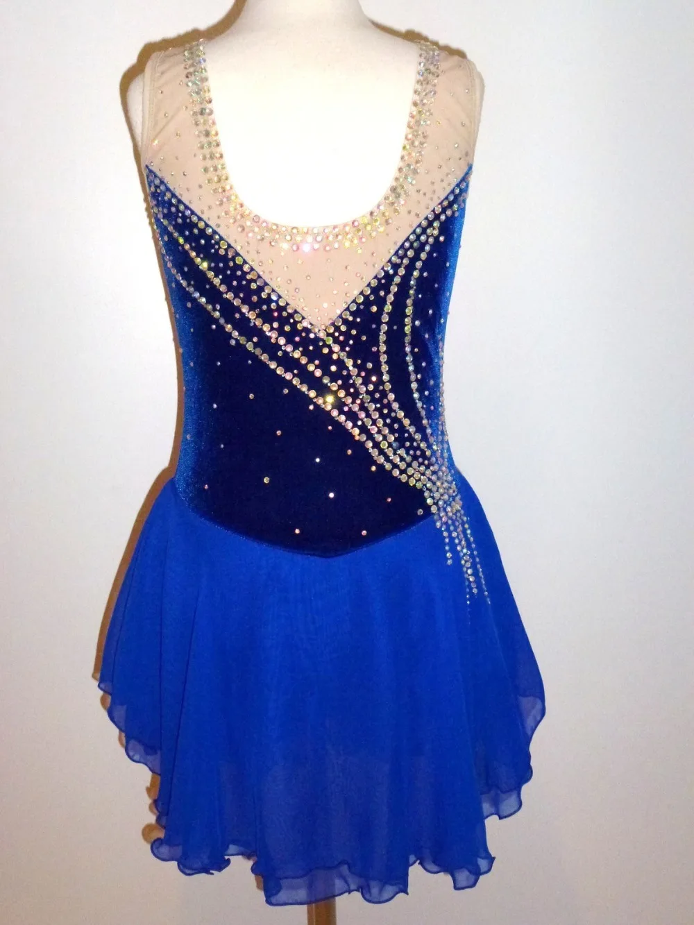 Free shippingBlueNEW FIGURE ICE SKATING BATON TWIRLING DRESS COSTUME ADULT41 | Тематическая одежда и униформа