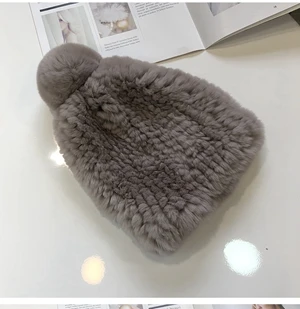 Хаки Fashion Womens Real Rex Rabbit Fur Hats with Stripe Design Cute Ladies Winter Warm Rex Rabbit Fur Caps - Цвет: Хаки