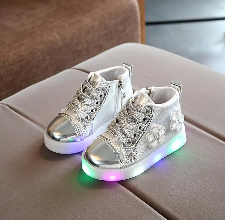 Four Seasons hot 2019 new children's light shoes flower lace girl bright shiny student princess casual kids sneakers | Детская