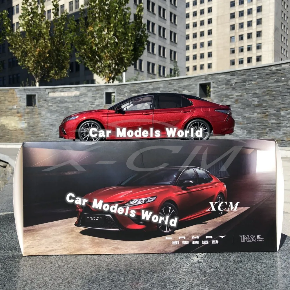 Литая под давлением модель автомобиля для всех новых Camry Sport 1:18 (красный) +