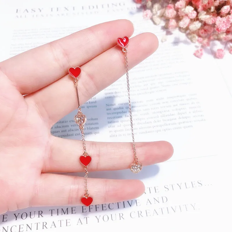 AOMU Новые корейские носки из хлопка милые красного цвета с надписью «Love со стразами, в форме сердца, ассиметричный, длинный, с кисточками, серьги со шпилькой, для Для женщин девочек Свадебная вечеринка ювелирные изделия