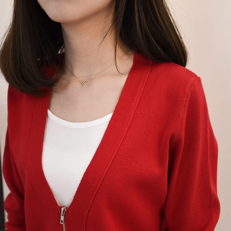 Женский трикотажный кардиган с V-образным вырезом длинным рукавом и молнией |