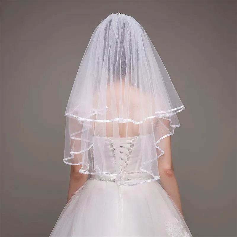 Фата свадебная короткая с ленточным краем Элегантная двухслойная гребнем для