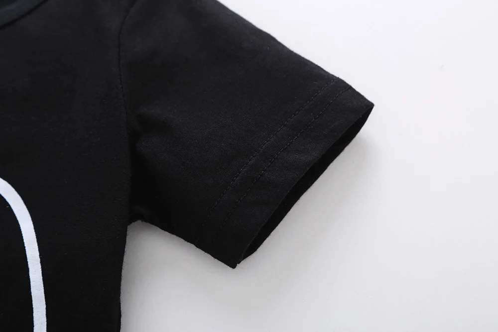 2019 г. Модная одежда для малышей крутые черные детские комбинезоны Одежда