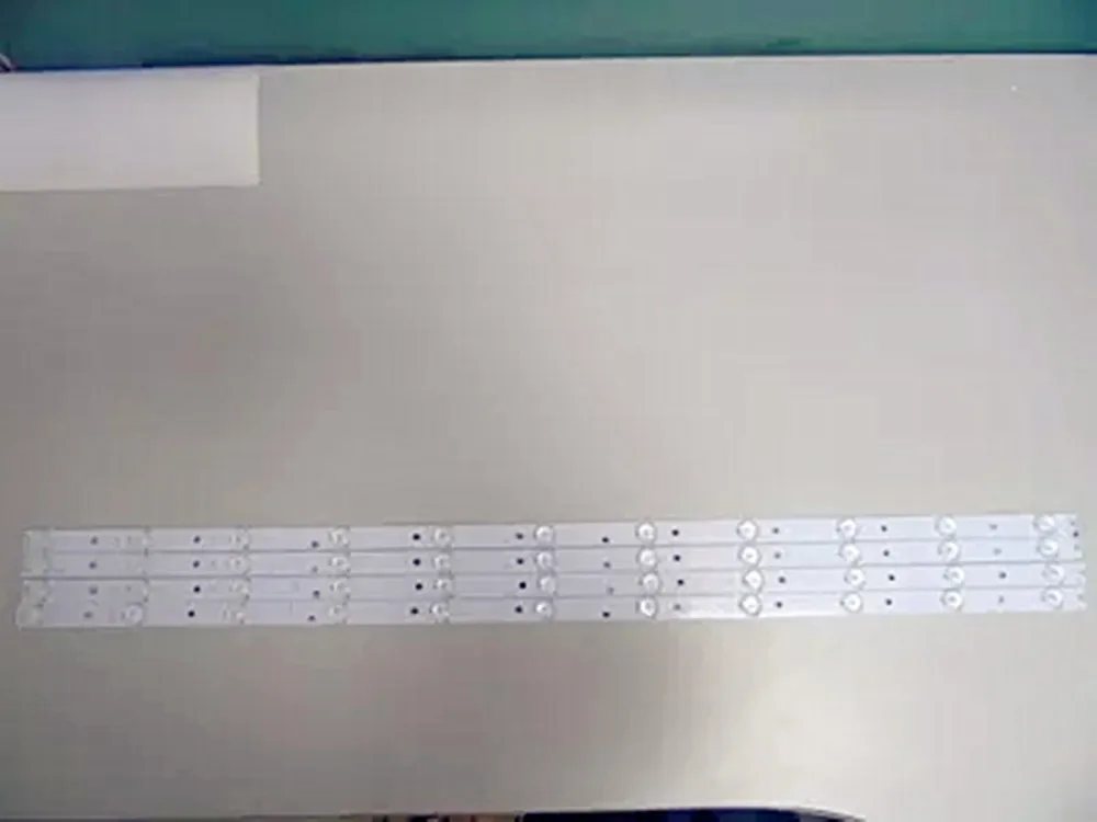 Лента 808 мм 11 ламп для 40-дюймового телевизора LCD 40CE5100 40CE1130 HK40D11-ZC14A-01 671-400E1-21401