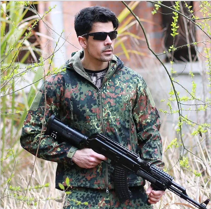 Germany camo Мужская Уличная тактическая куртка V5.0 из кожи акулы софтшелл Водонепроницаемая Мужская Спортивная Флисовая теплая камуфляжная куртка-кардиган с капюшоном - Цвет: Germany camo