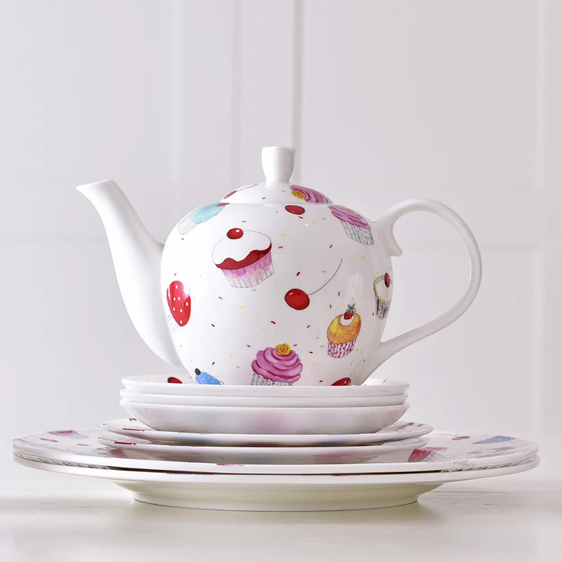 Французский костяного фарфора торт тарелка Милая белая фарфоровая посуда набор Цзиндэчжэнь тарелка украшение дома