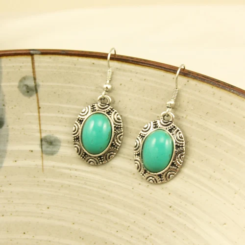 Нет минимального заказа! Посеребренные Высокая мода 2016 Зеленый Камень Серьги