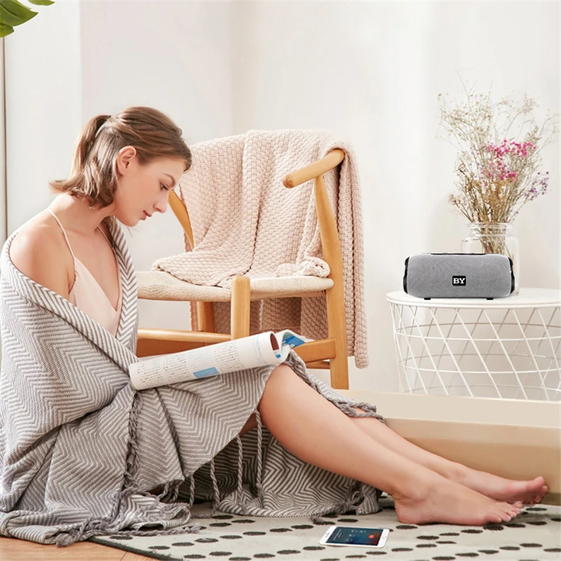 Bluetooth-Колонка NBY компактная с FM-радио | Электроника