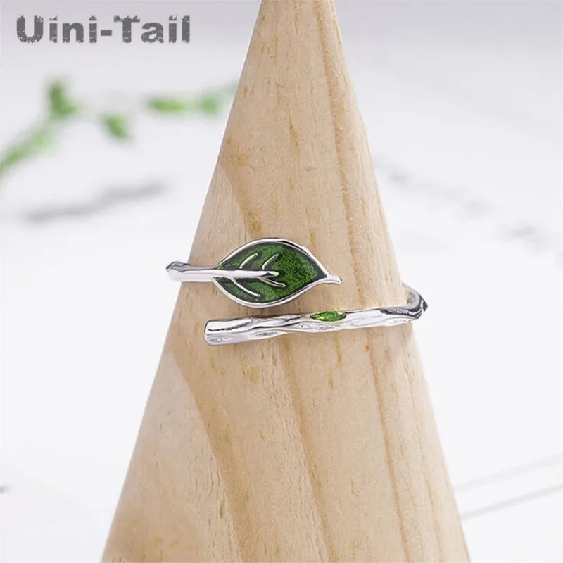 Кольцо Uini Tail с зелеными листьями и маленькой зеленой веткой|Кольца| |