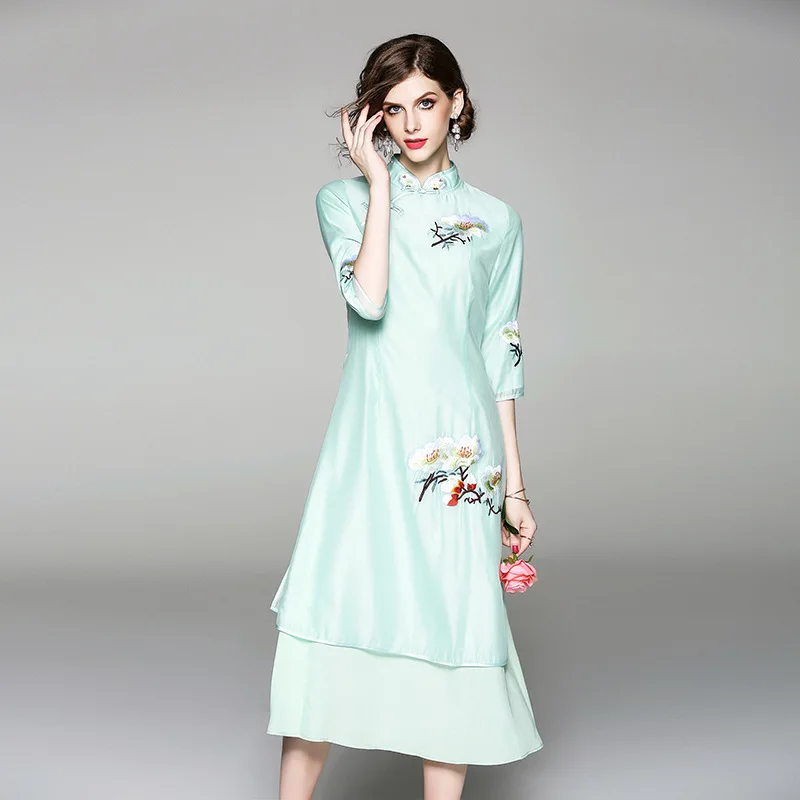 Cheongsam платье с вышивкой Элегантные Высокое качество Элегантный три четверти