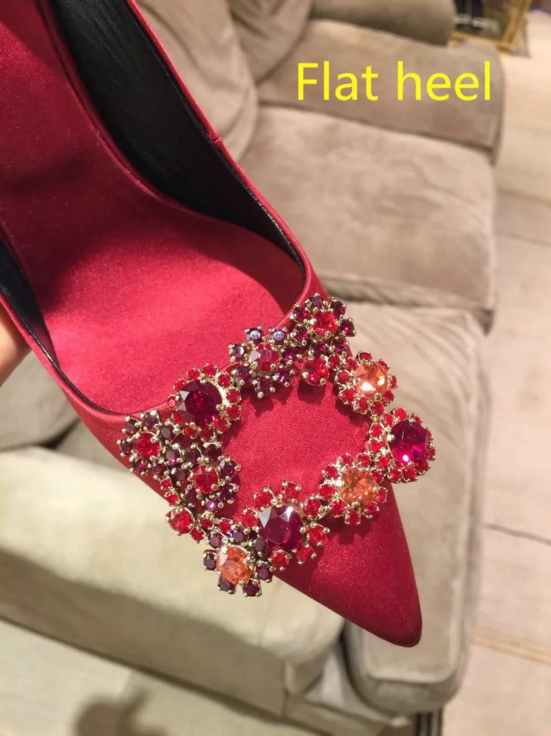 Red- Flat Heel Г.,, женские атласные туфли-лодочки с острым носком, украшенные цветами и кристаллами, с пряжкой, женские вечерние туфли на высоком каблуке для свадьбы - Цвет: Red- Flat Heel