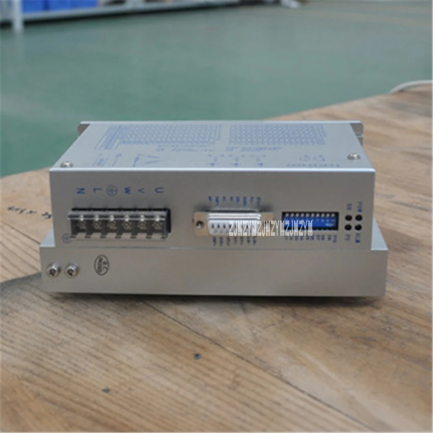 

Новый FMDT220A48NOM драйвер 86/110 фланец высококачественный трехфазный шаговый двигатель драйвер для линейной направляющей движения 2,2-180 а 260-в
