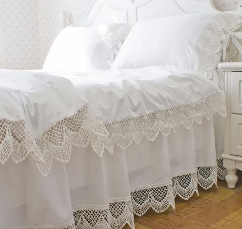 Корейское атласное белое кружевное постельное белье, комплект с пододеяльником, двуспальный, Королевский размер, Однотонная юбка принцессы с оборками для кровати, бесплатная доставка