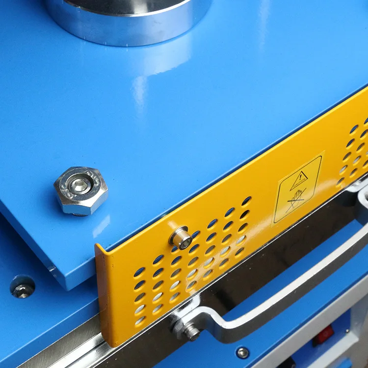 

Printing Area: 300x400mm Large Automatic Hot Stamping Machine