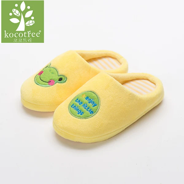 yellow Kocotree/Зимняя Детская домашняя обувь; удобные детские тапочки с лягушкой из мультфильма; теплая мягкая обувь для спальни; тапочки для мальчиков и девочек - Цвет: yellow
