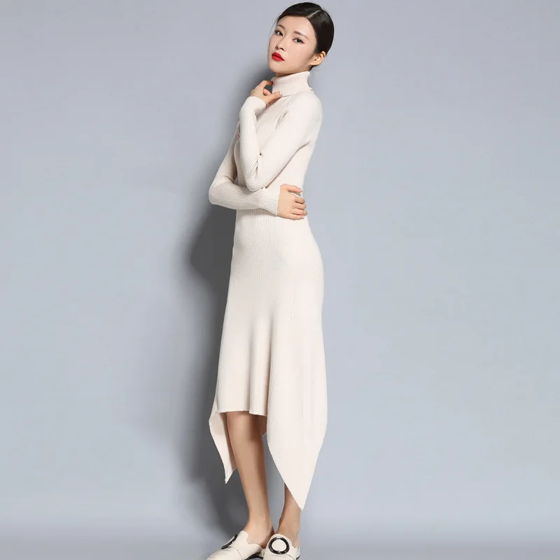 Женское трикотажное платье модное неравномерное однотонное с высоким