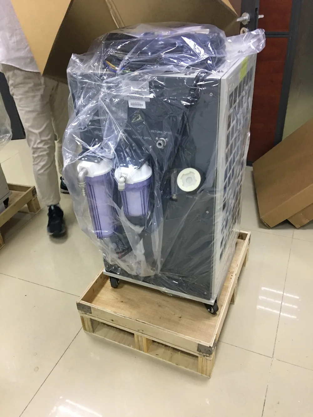 Охладитель с водяным охлаждением for1000W волоконный лазерный станок для резки, волоконный лазерный источник