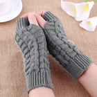 Зимние теплые перчатки для женщин, вязаные однотонные варежки без пальцев, плотные перчатки из искусственной шерсти