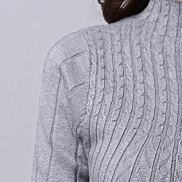 Женское трикотажное хлопковое платье свитер однотонное облегающее с воротником