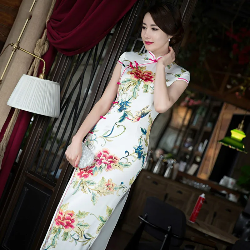 

The National Wind Long Cheongsam Chinese Style Dress Daily Big Yards Restoring Cheongsams