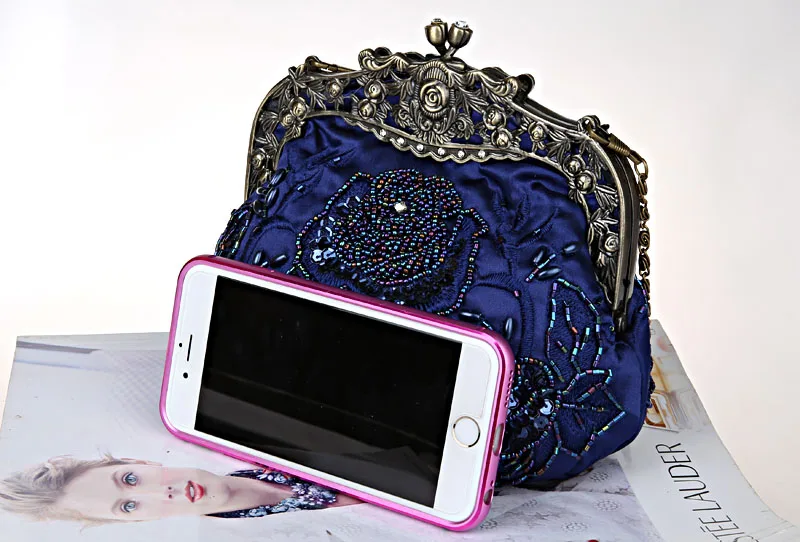 Женская сумка клатч ручной работы с бисером и блестками|bag soap|bags gussetbag white |