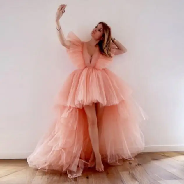 Hot Sale Hi Low Prom Gowns Hippie Style V Neck Short Sleeves Puffy Tulle Evening Formal Dresses Chic Tiered Robe de soiree - Цвет: Розовый