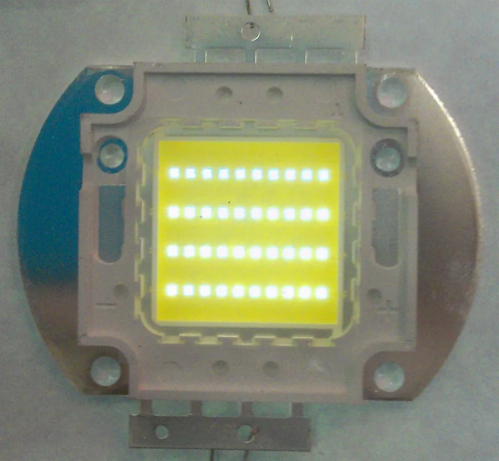 Бесплатная доставка высокая мощность 40 Вт светодиодный чип 3600LM ~ 4000лм белый для