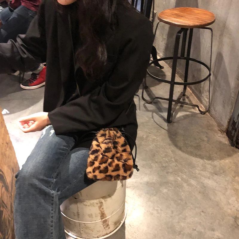 Новое поступление для отдыха модные роскошные модные женские туфли с леопардовым принтом с плюшевой подкладкой плечевая сумка с принтом сумка через плечо сумка-мешок