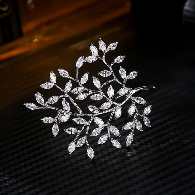 

FYM Luxury Leaf Brooches for women Sliver color Clear AAA Cubic Zirconia Brooch pins Wedding Accessories Jewelry FYMBJ0011