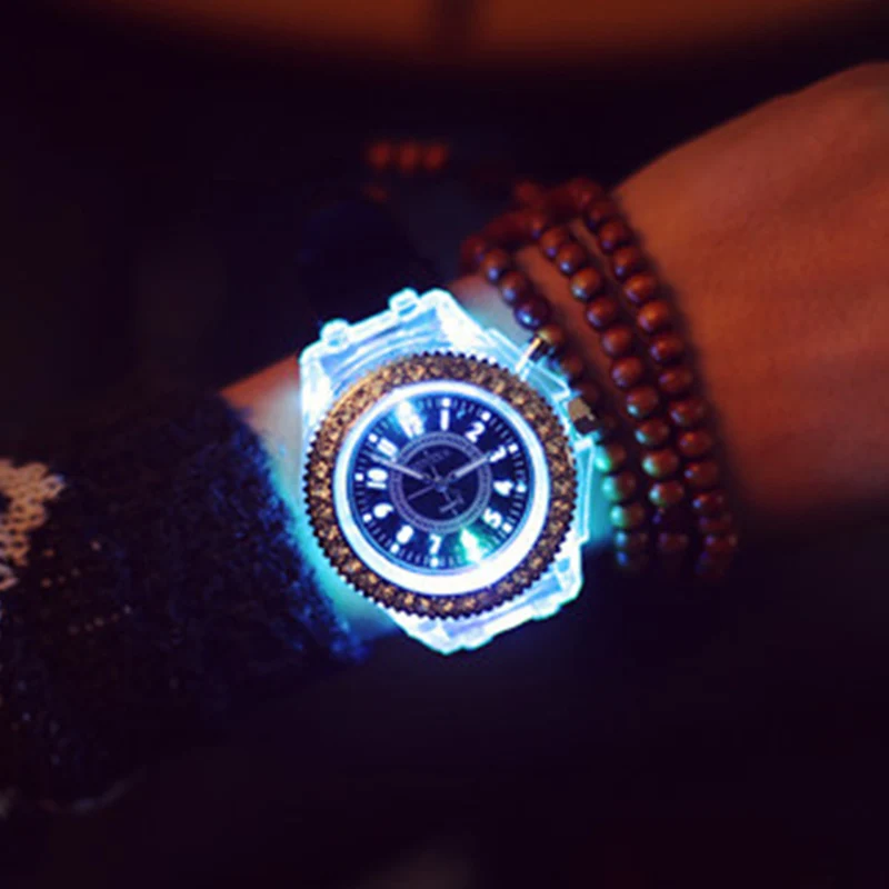 Световой Наручные часы корейской моды Exo кварцевые Relogio Feminino Для женщин Reloj Mujer