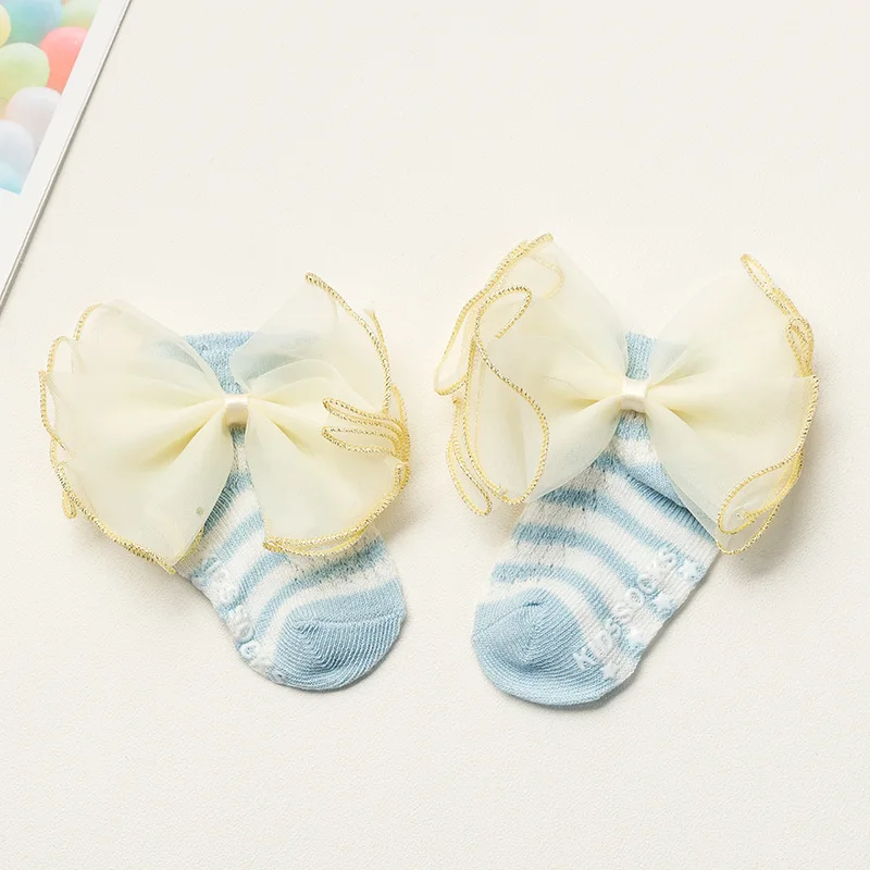 blue strip lace Летние носки для новорожденных, Нескользящие тонкие хлопковые носки с бантом для маленьких девочек 0-6-12 месяцев, кружевные носки с большим бантом и жемчужинами - Цвет: blue strip lace