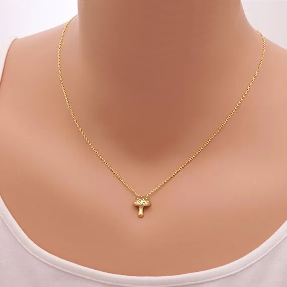 

Top trendy personality mushroom pendant necklaces, the three-dimensional mushroom pendant necklaces