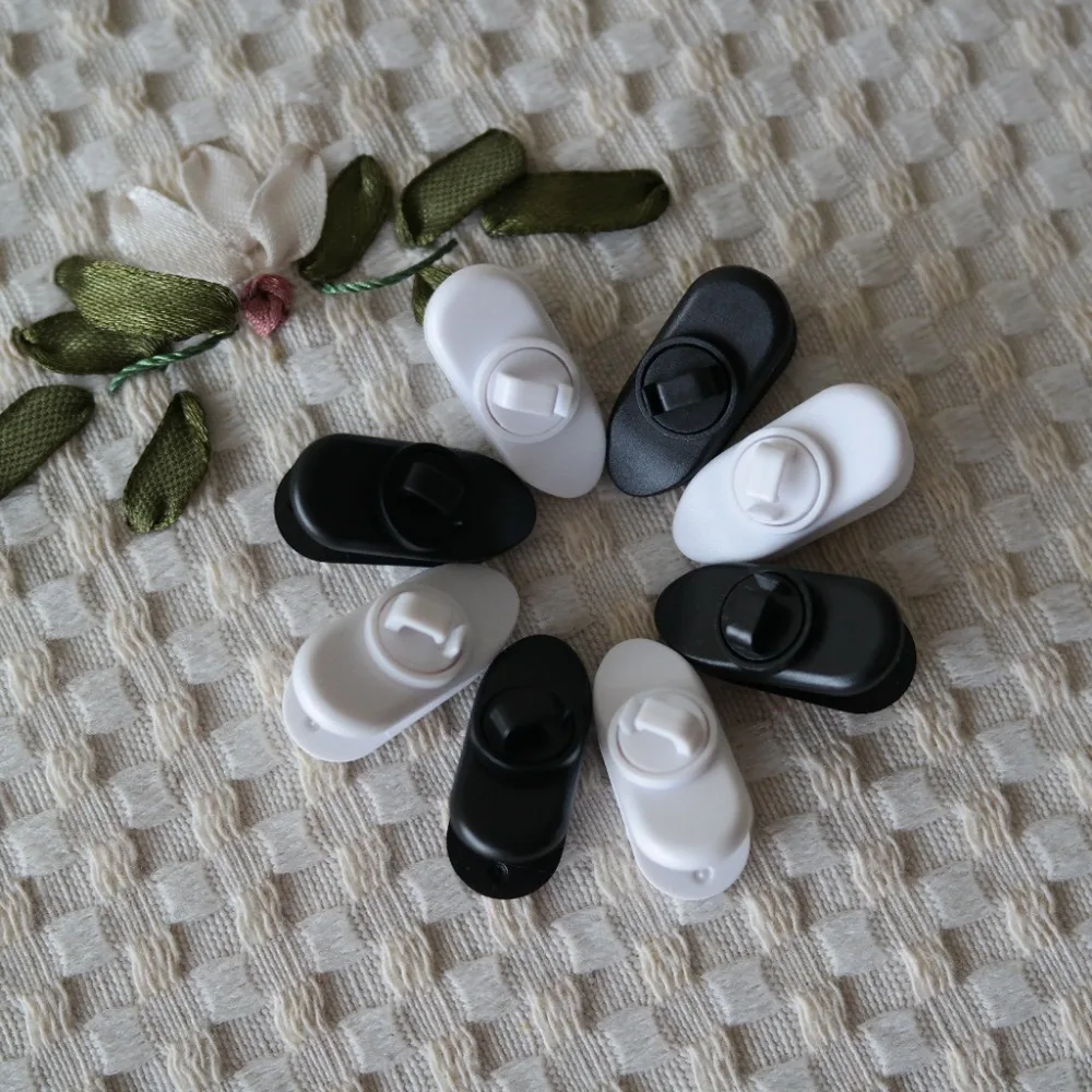 

10pcs/Lot Black White Earphone Plastic Clip Clamp For MP3 MP4 Headphone Line Cellphone Cord Wire Cable Collar Clip Nip Holder