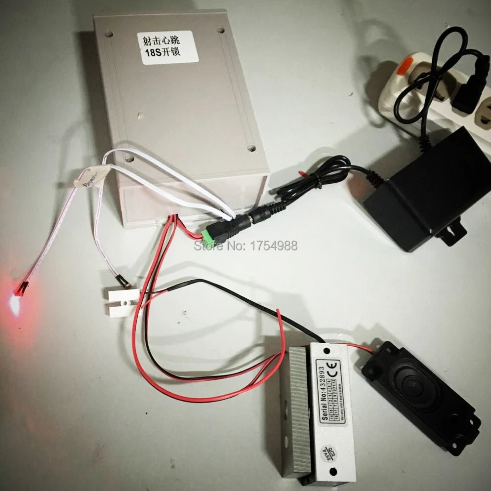 Такагизм игра реальная жизнь побег комната игры лазерный пистолет стрельба с