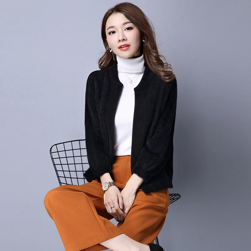 Женский вязаный кардиган с V-образным вырезом |