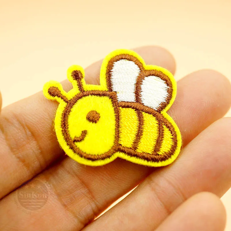 1 шт. Honeybee(Размер: 3*2,5 см) ткань для поделок Железо на патч вышитая аппликация эмблема-нашивка наклейки для одежды аксессуары для одежды