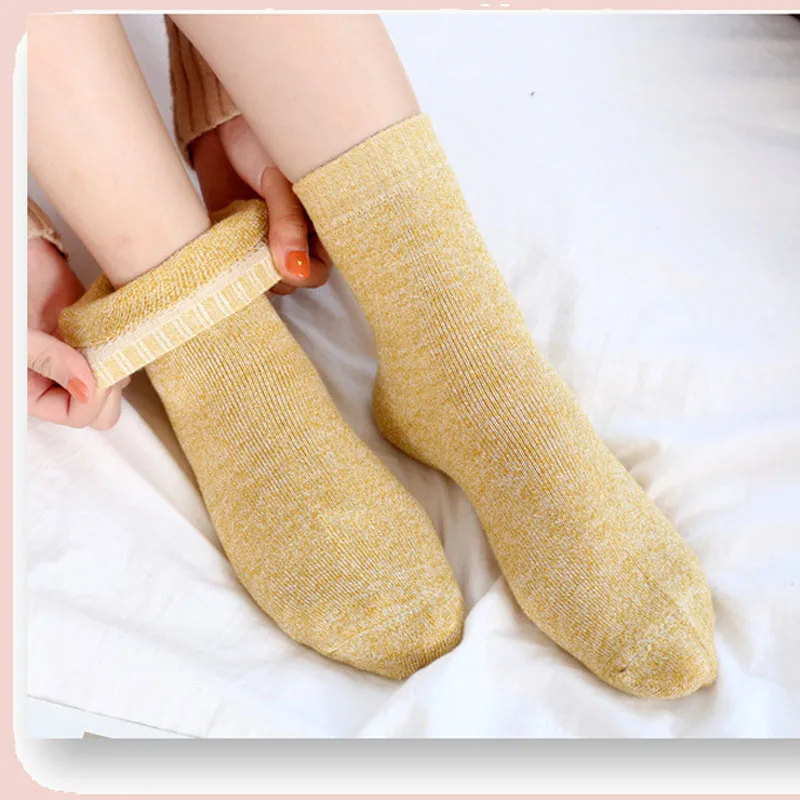 Теплые мягкие махровые женские носки до лодыжки зимние повседневные однотонные