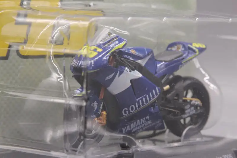 Leo 1:18 Yamaha YZR-M1 2005 мотоцикл Rossi сплав модель автомобиля литье под давлением металлические игрушки подарок на день рождения для детей мальчиков
