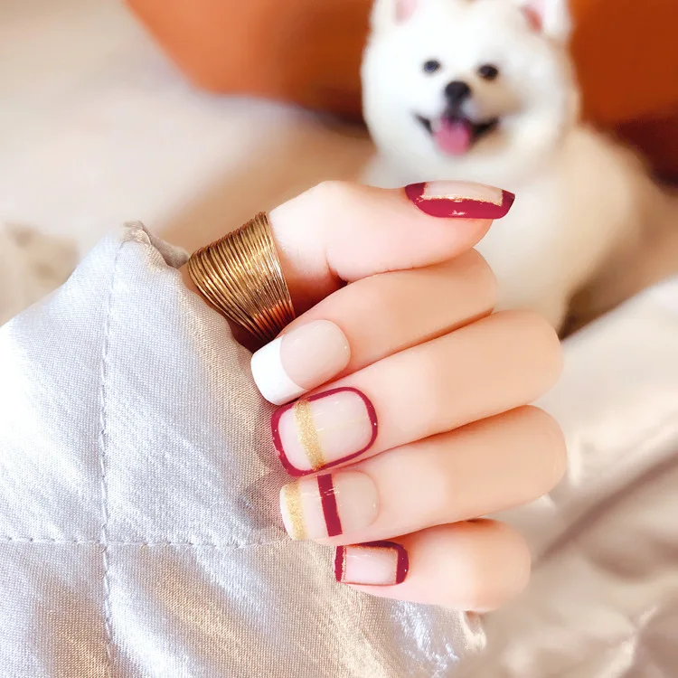 Высокое качество 24 шт./лот красный Ложные nail квадратная голова Короткие Стиль