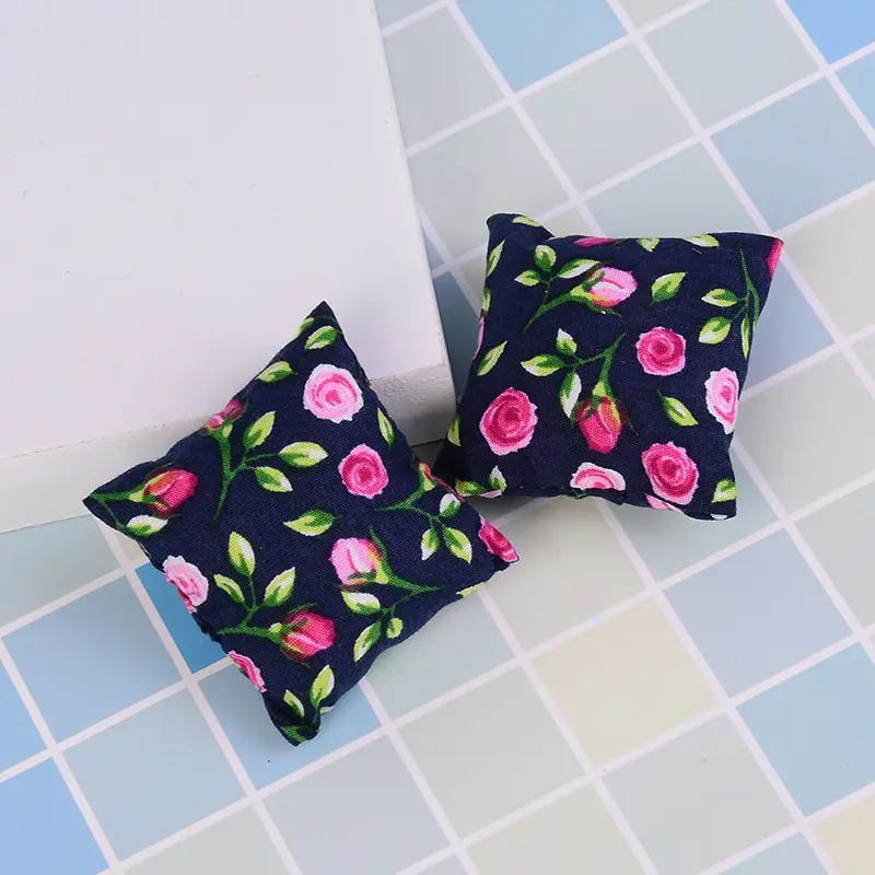 

2Pcs Flower Pillow Cushions For Sofa Couch Bed 1/12 Dollhouse Miniature