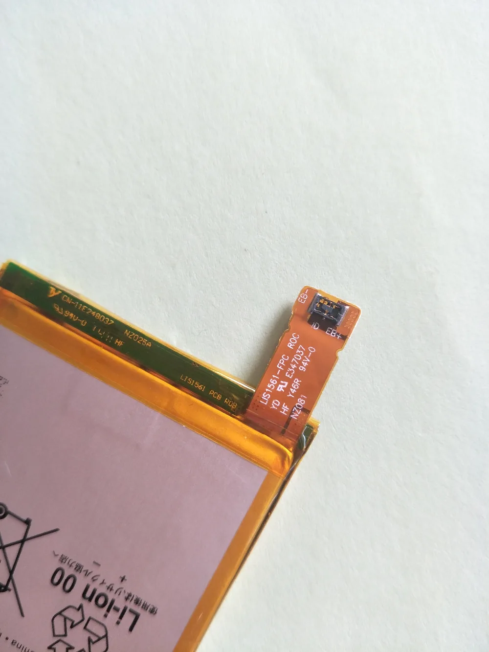 Аккумулятор AZK #2600 мАч LIS1561ERPC для Sony Xperia Z3 Compact Z3c mini D5803 D5833 C4 E5303 E5333 E5363 E5306 батарея